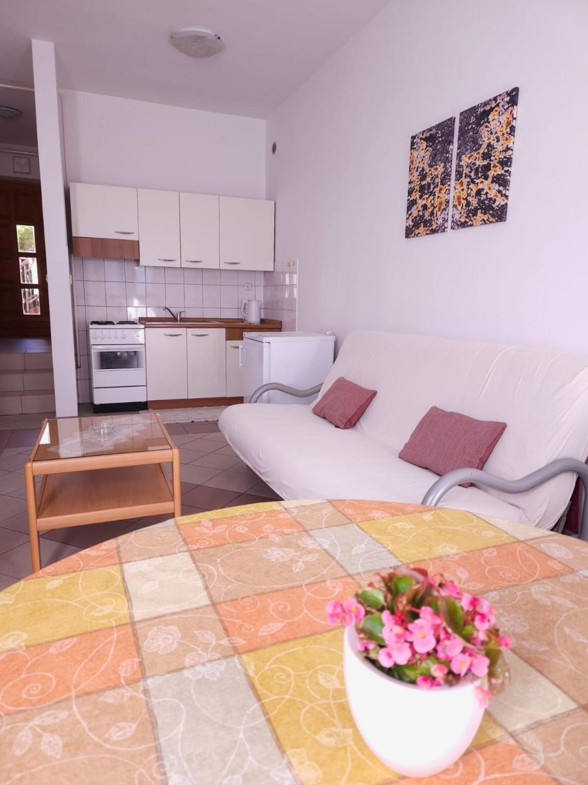 Lorena Apartments In プーラ エクステリア 写真