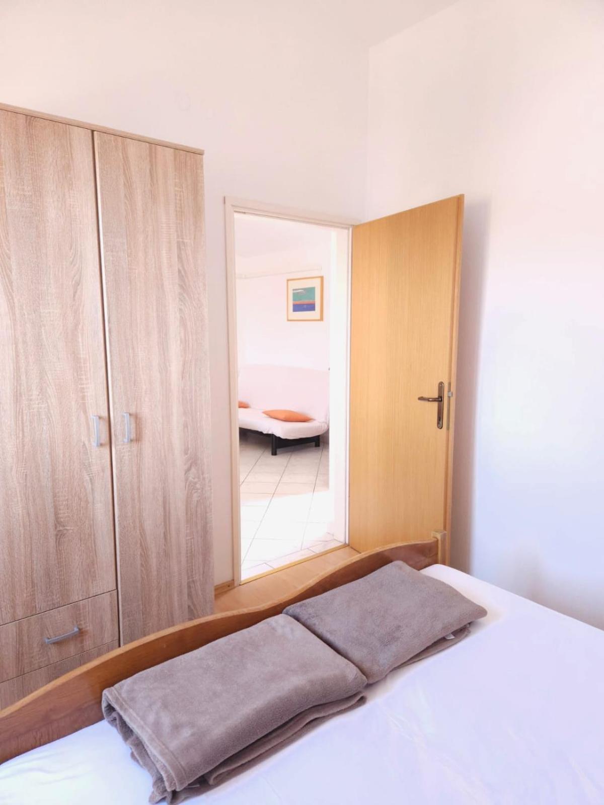 Lorena Apartments In プーラ エクステリア 写真