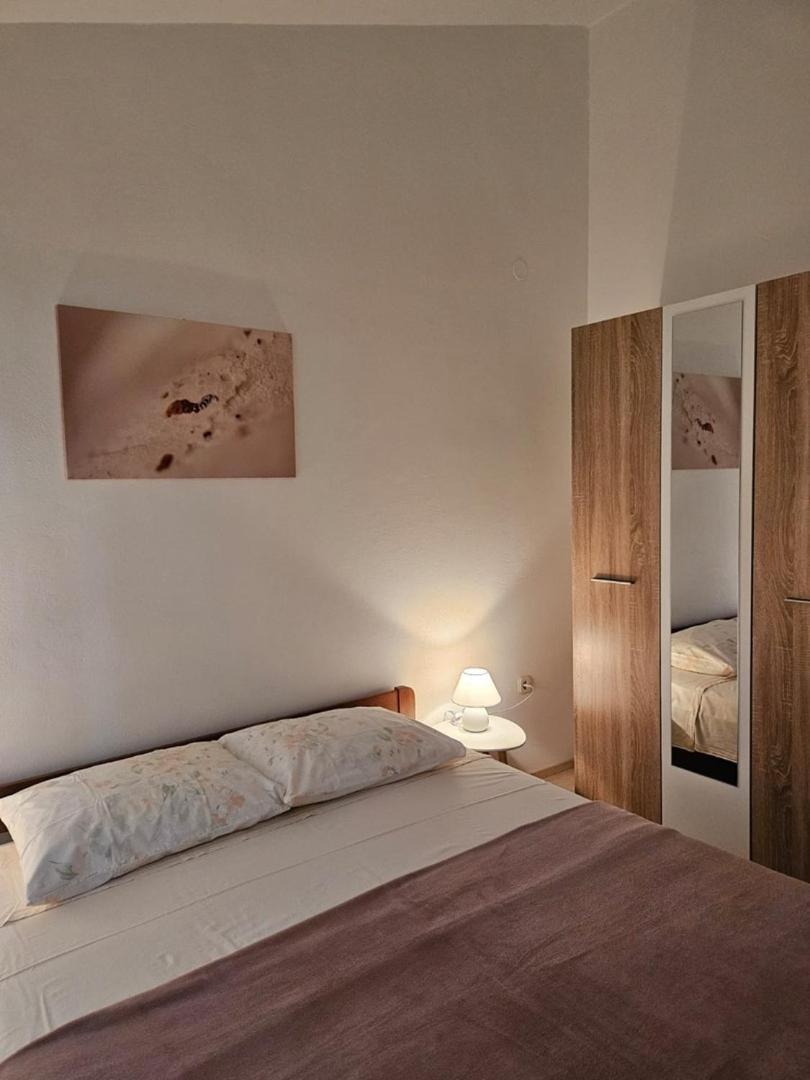 Lorena Apartments In プーラ エクステリア 写真