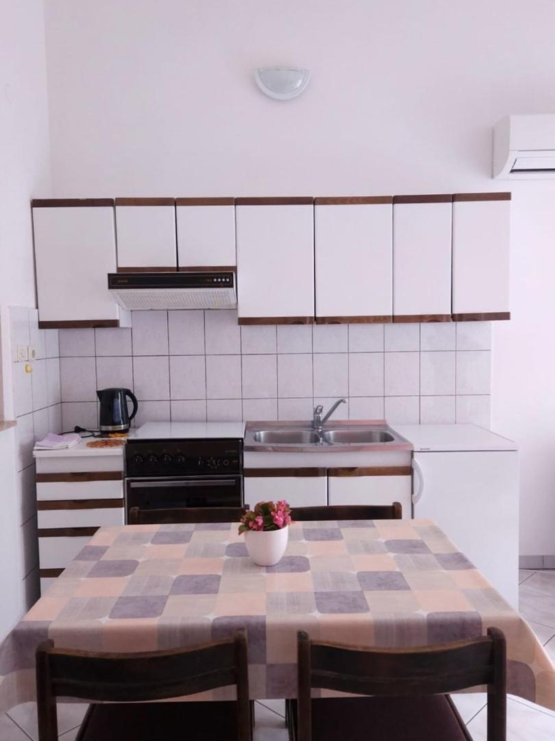 Lorena Apartments In プーラ エクステリア 写真